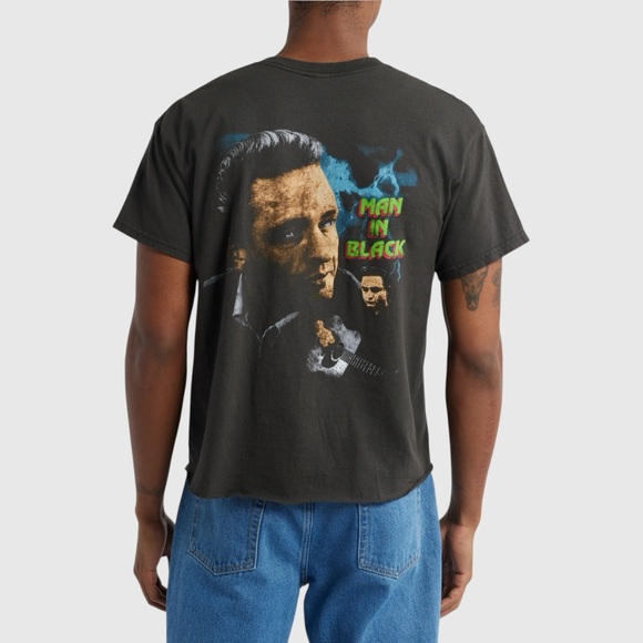 Johnny Cash Merch Traffic Black Pigment Dye Smokey Guitar Crop T-Shirt, Medium - Picture 2 of 8